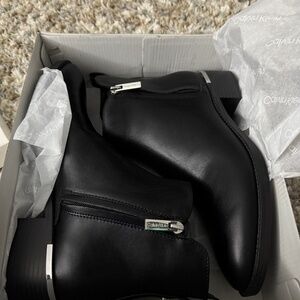 Calvin Klein women boots size 8.5 us